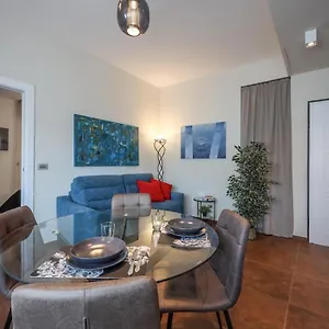 https://visconti-46-central-apartments.barihotels.org